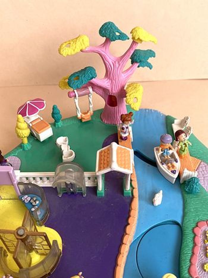 Polly Pocket Magical Movin’ Pollyville 1996 - photo numéro 9