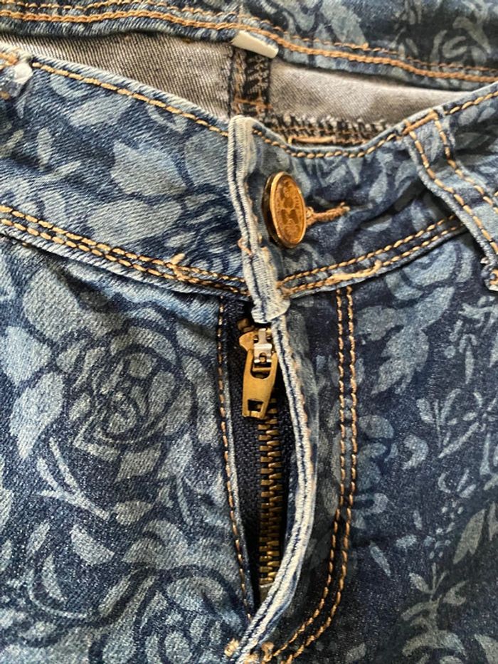 Jeans Girl Tribu bleu avec fleurs taille 34 - photo numéro 5