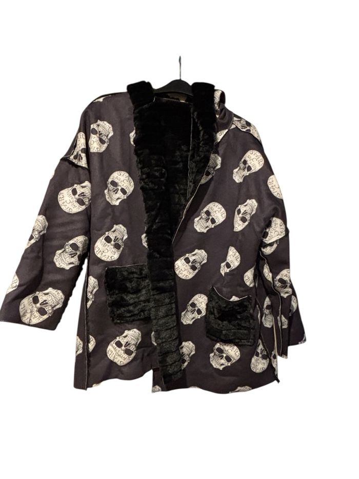 Manteau tête de mort neuf