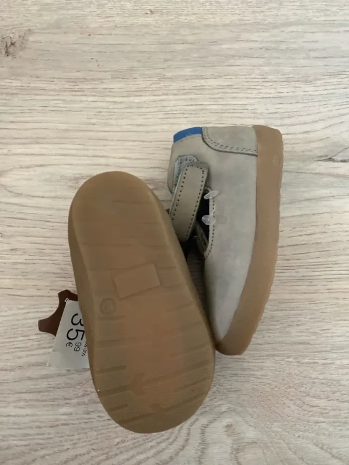 Chaussures à scratch Obaibi Obaïbi pointure 19 Neuves En cuir nibuck - photo numéro 2