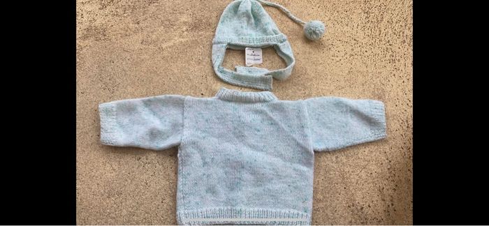 Ensemble gilet et bonnet vert et blanc - photo numéro 4