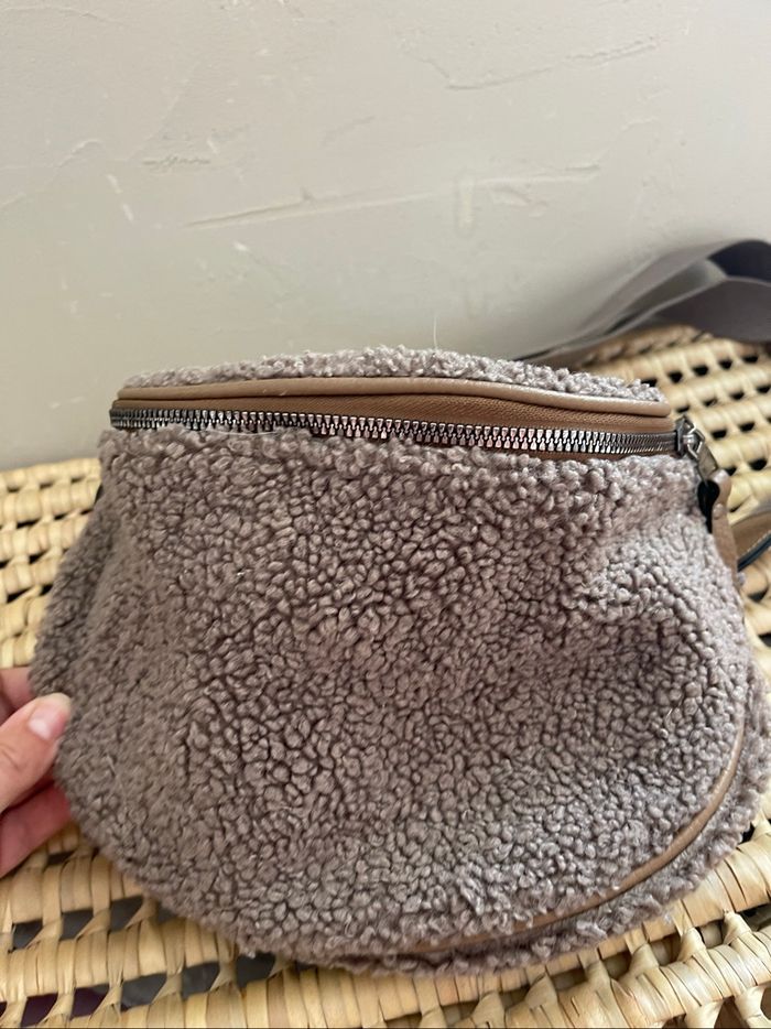 Sac banane en bouclette marron - photo numéro 3