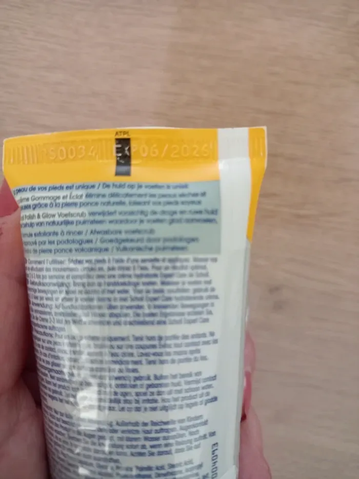 Crème pieds scholl gommage et éclat neuve - photo numéro 2