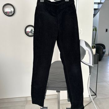 Pantalon en velours noir taille 9 ans