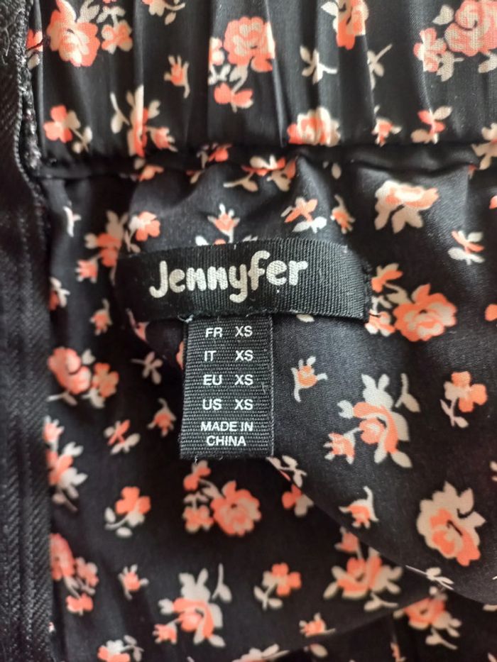 Jupe short fleurie - photo numéro 6