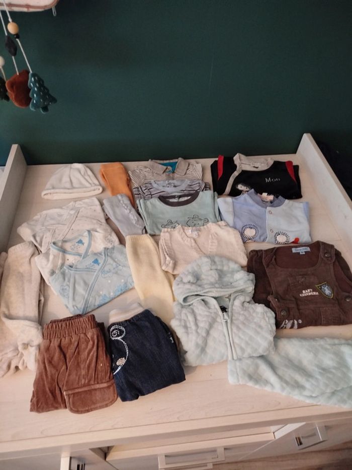 Lot garçon taille 1 mois