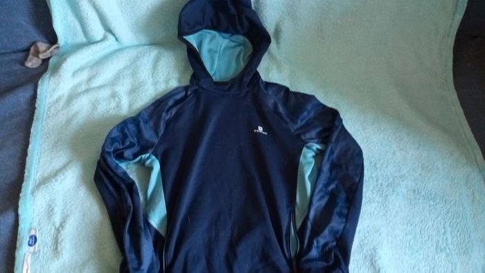 Haut Decathlon 8 ans