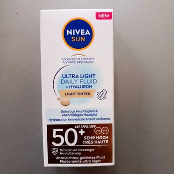 Nivea Sun Fluide Teinté ultra léger
