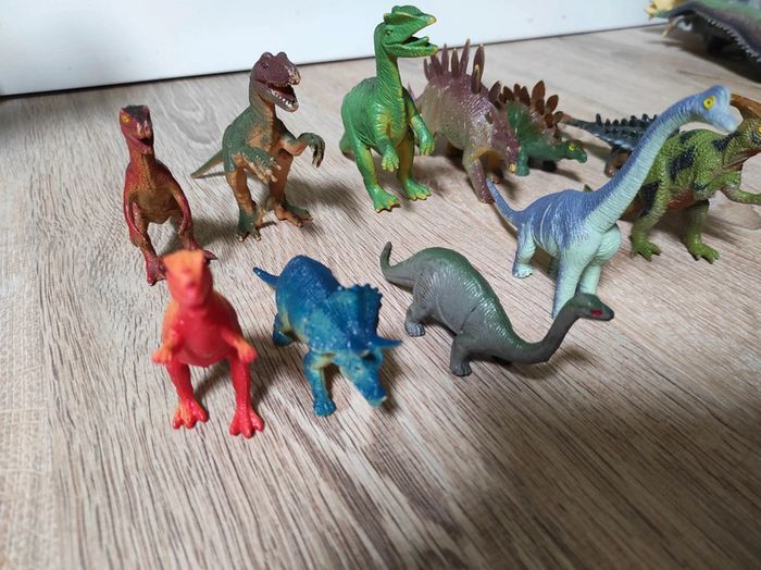 Lot dinosaures - photo numéro 6