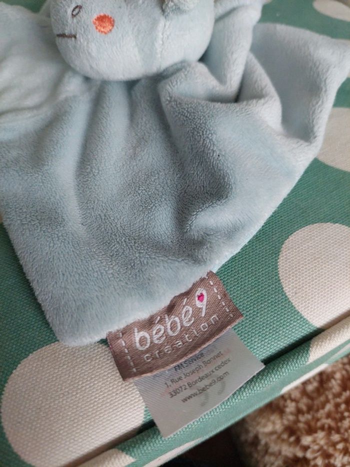 Bebe9 - doudou hippo bleu attache tetine - photo numéro 3