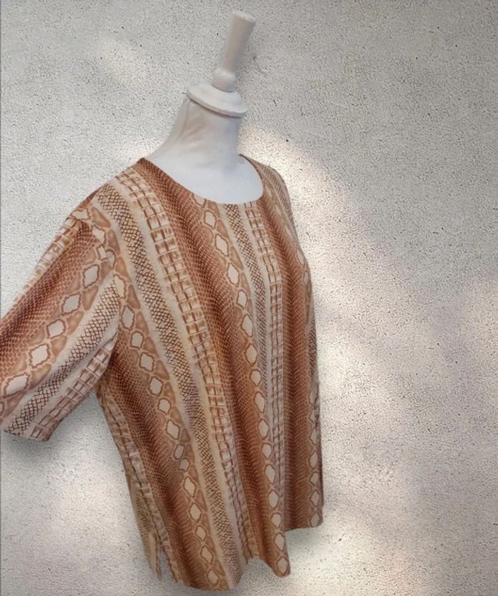 Blouse fluide imprimé manches courtes taille 52-54 - photo numéro 3
