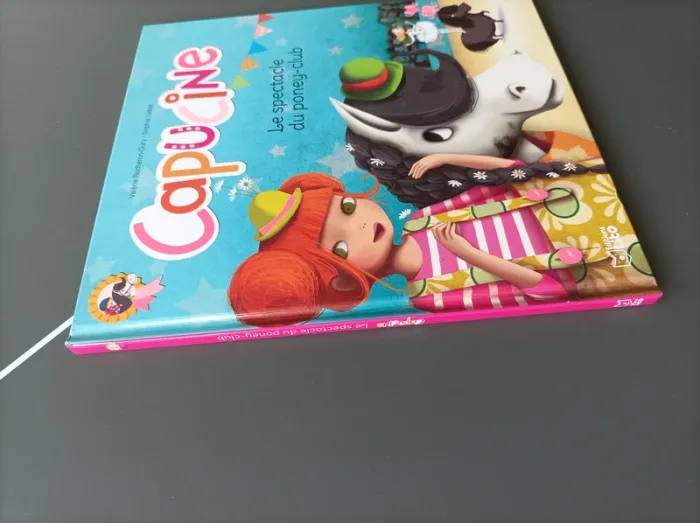Livre enfant Capucine Au poney Club - photo numéro 4