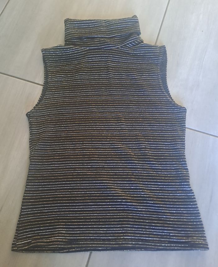 Top léger brillant à col roulé Lili Mercredi sans taille