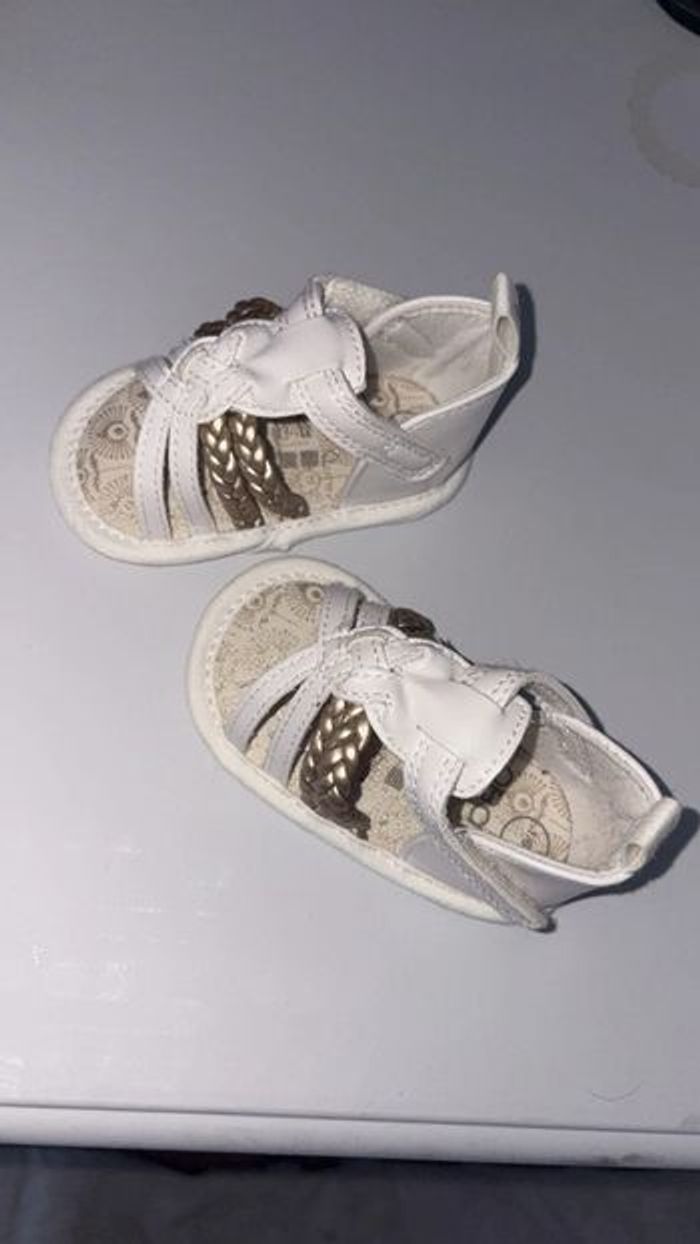 Sandales bébé fille - photo numéro 2
