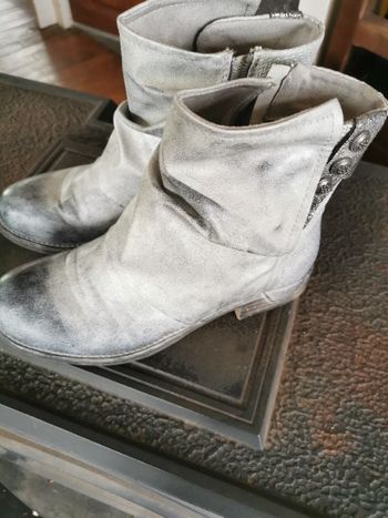 chaussures montantes p40