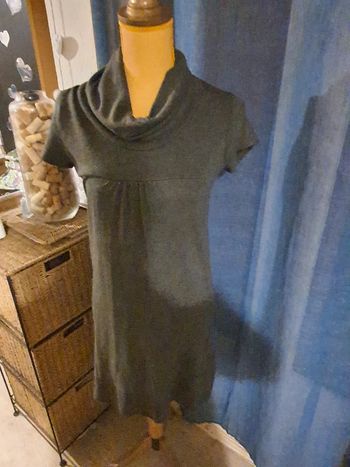 robe cache cache a donner sur demande pour tout achat
