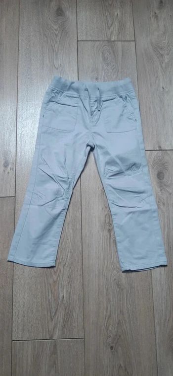 Pantalon non doublé obaibi 3 ans gris clair neuf jamais porté
