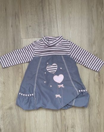 Robe 6 mois neuve