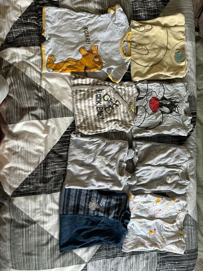 🎉 Lot de 31 vêtements garçon colorés 🎉 - photo numéro 2