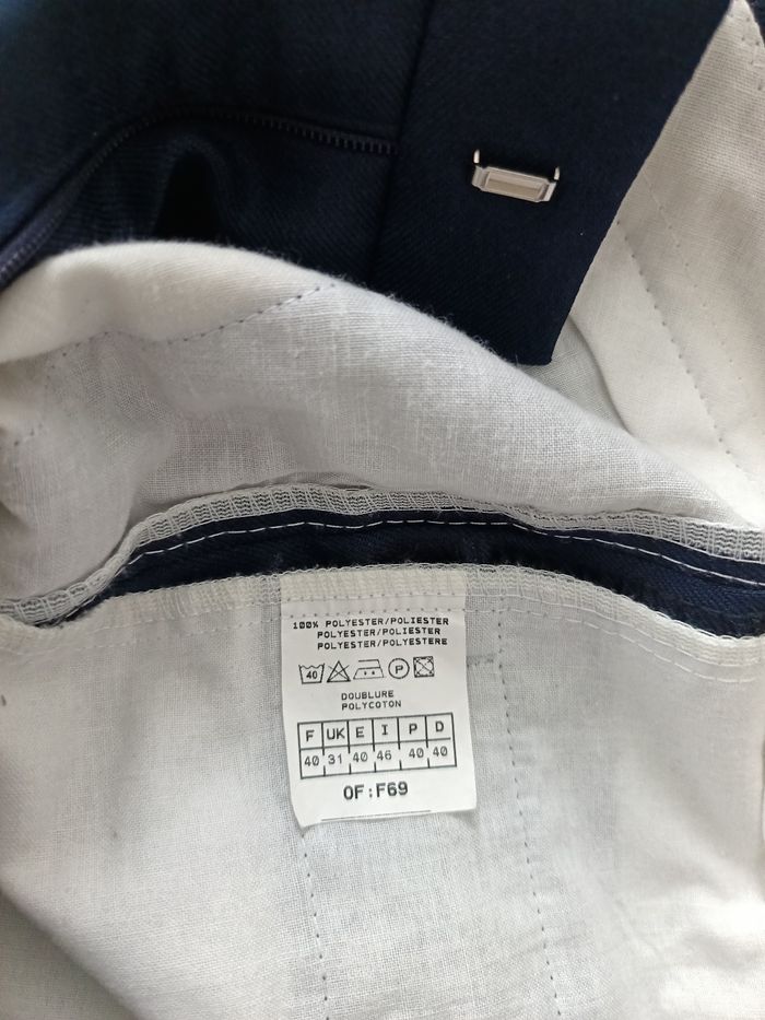 Pantalon de costume taille 40 en très bon état - photo numéro 3