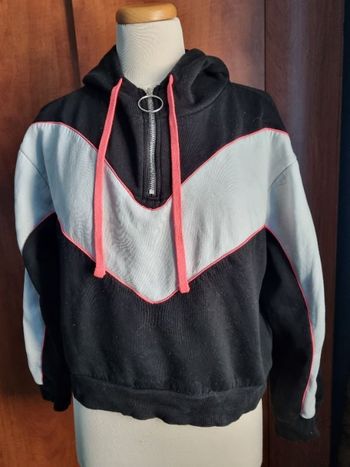 Sweat à capuche noir blanc rose fluo taille M