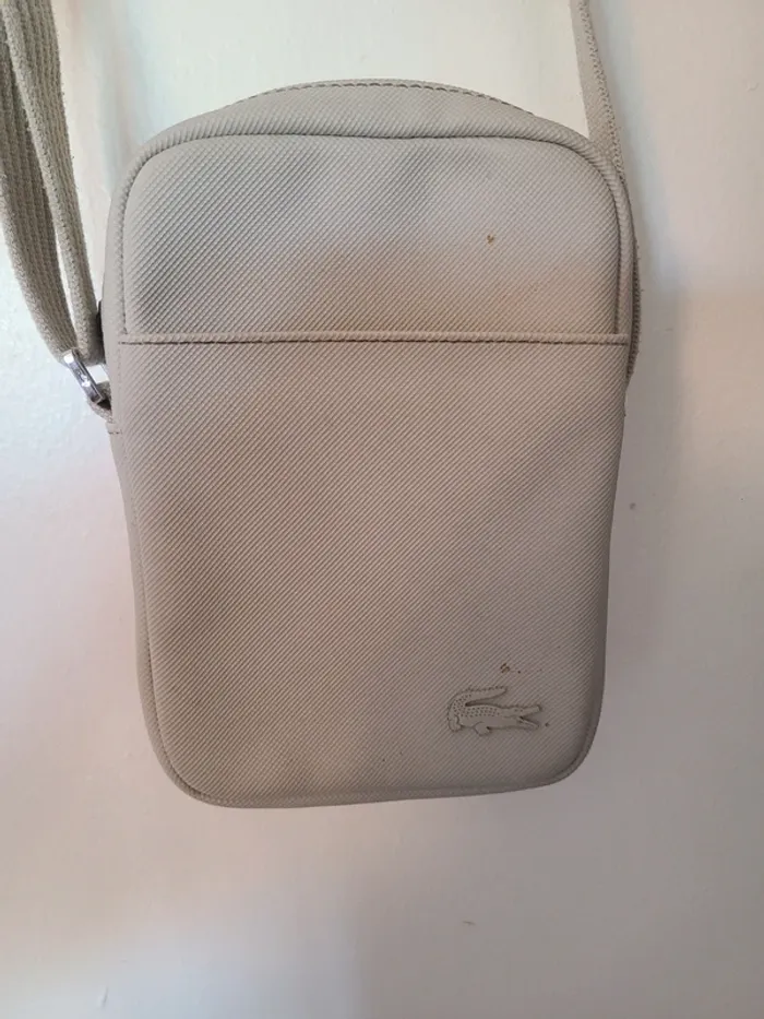 Sacoche lacoste - photo numéro 2