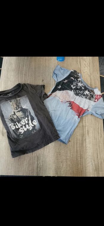 Lot 2 tee shirt 4 ans