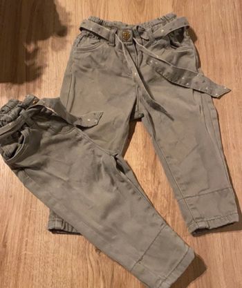 2 pantalons 12 mois