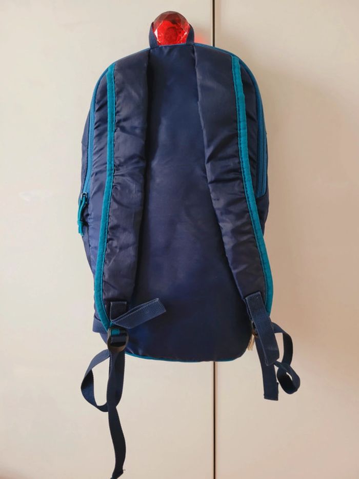 Sac à dos bleu marine quechua sport ultra léger voyage tablette - photo numéro 5