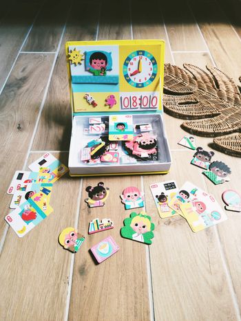 🧩Coffret Magneti' book j'apprends l'heure magnetique /aimanté marque Janod