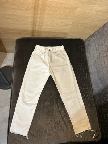 Jeans bicolore stradivarius 34 parfait état
