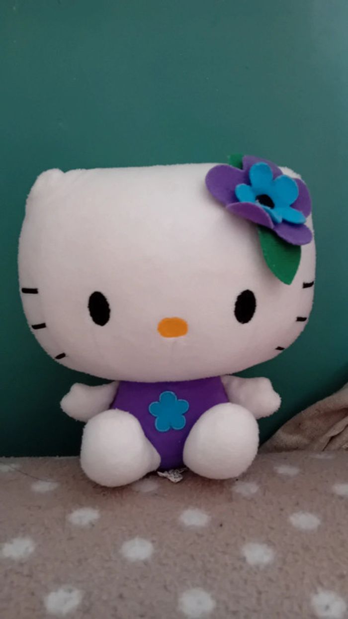 Petite peluche Hello Kitty
