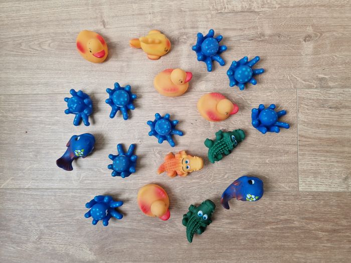 18 jouets de Bain Thème Marin Baleine Canard pieuvre