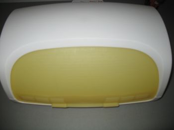 BOITE A PAIN BLANCHE "TUPPERWARE" - n°08