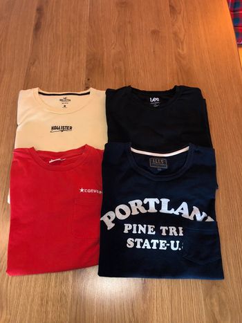 Lot 4 T-shirts