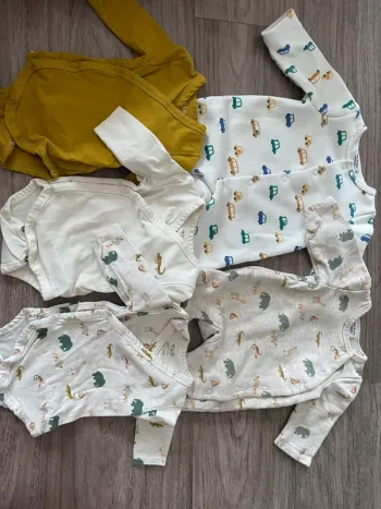 Lot pyjama / body