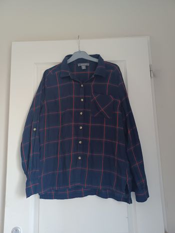 Chemise à  carreaux
