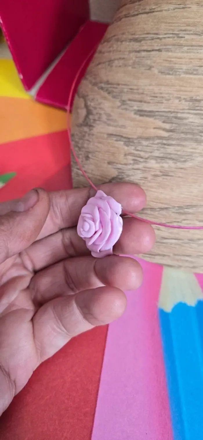 Collier rose rose fimo neuf - photo numéro 4