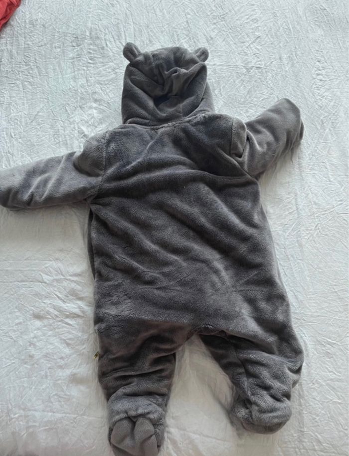 Combinaison 3-6 mois - photo numéro 3