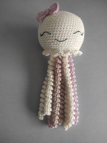 Doudou pieuvre sensorielle