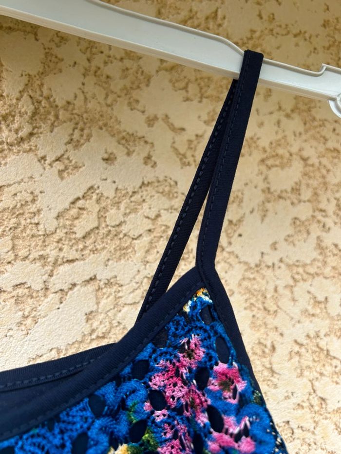 Crop top fleurie - photo numéro 5