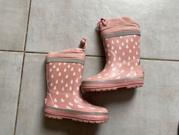 Bottes de pluie rose blanche et grise  
