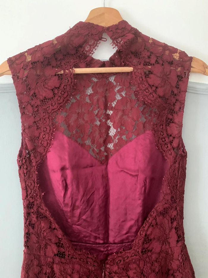 Robe bordeaux - photo numéro 2