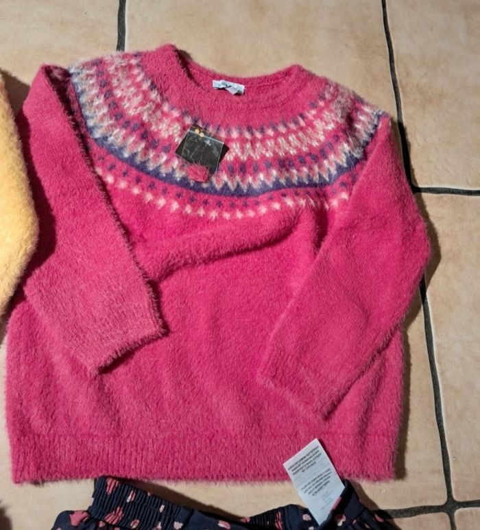 Lot de pulls chauds 6ans neufs - photo numéro 3