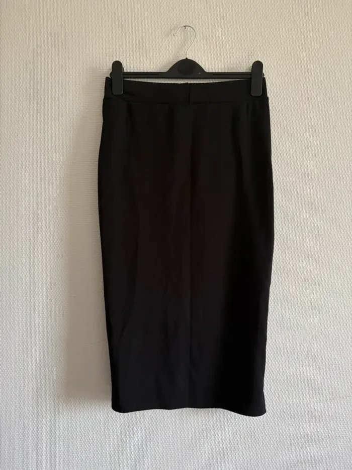Jupe noire fendue - taille M - photo numéro 4