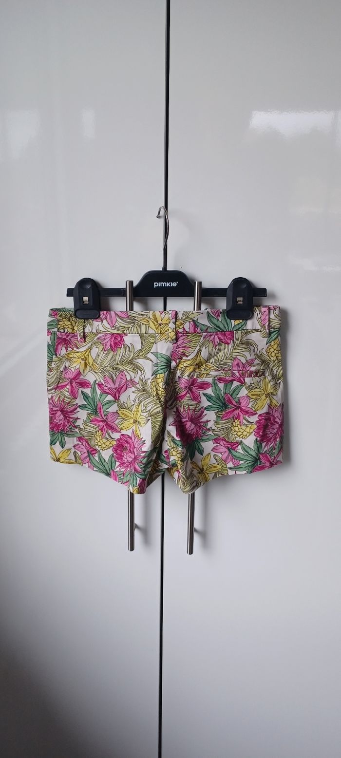 Short femme taille xs H&M - photo numéro 3