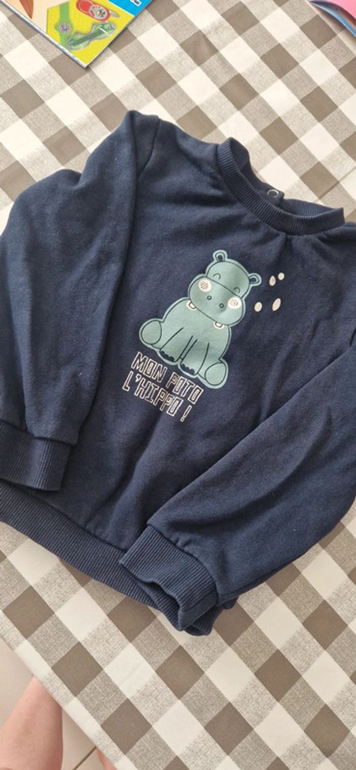 Sweat 36 mois c&a