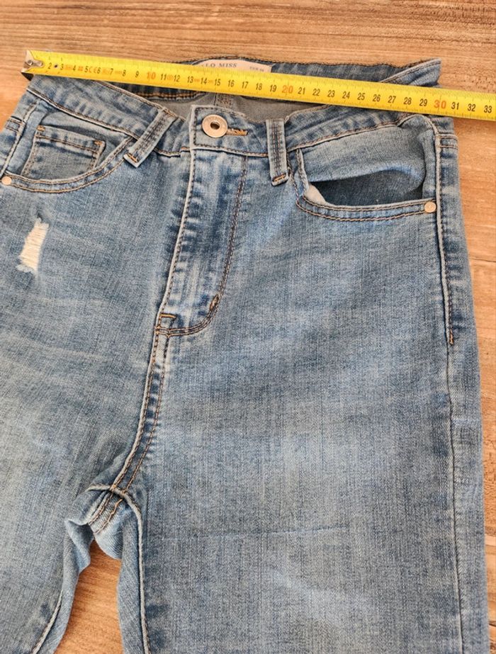 joli pantalon jean a trous slim skinny taille 36 Hello miss paris premium en excellent état - photo numéro 5