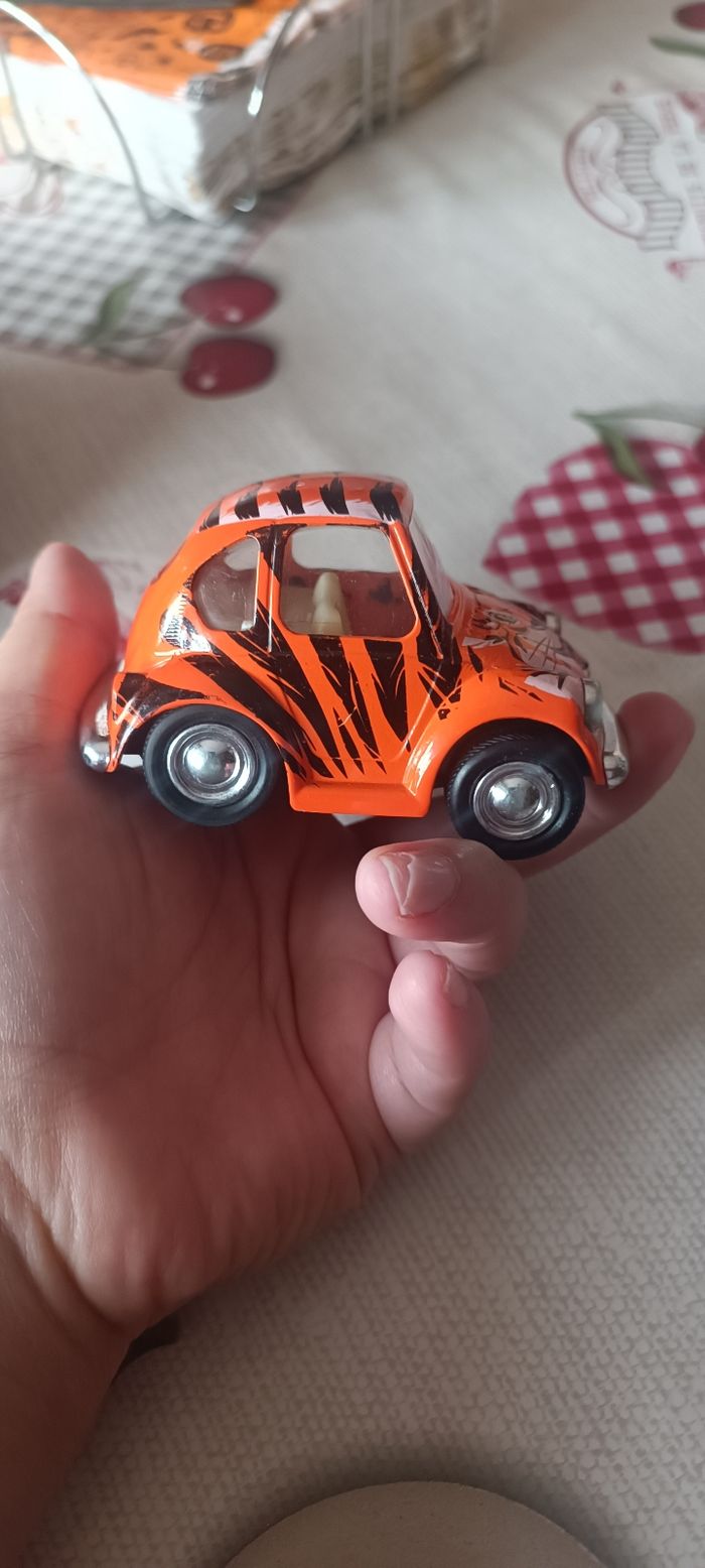 Voiture tigre - photo numéro 4