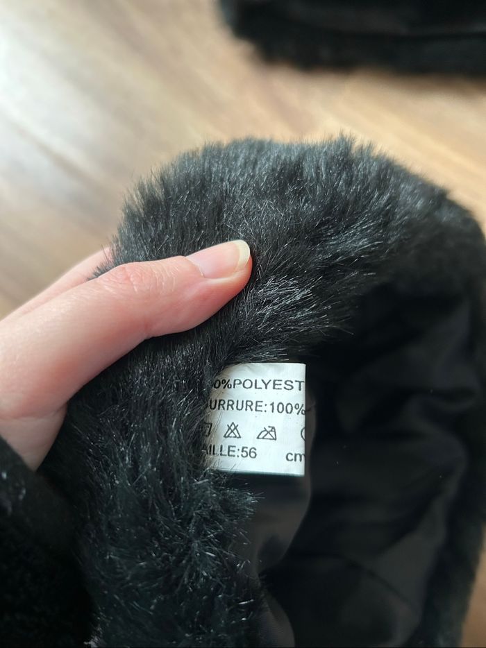 Lot de 2 bonnets noir avec fourrure Neufs HerLaine Taille 56 - photo numéro 6